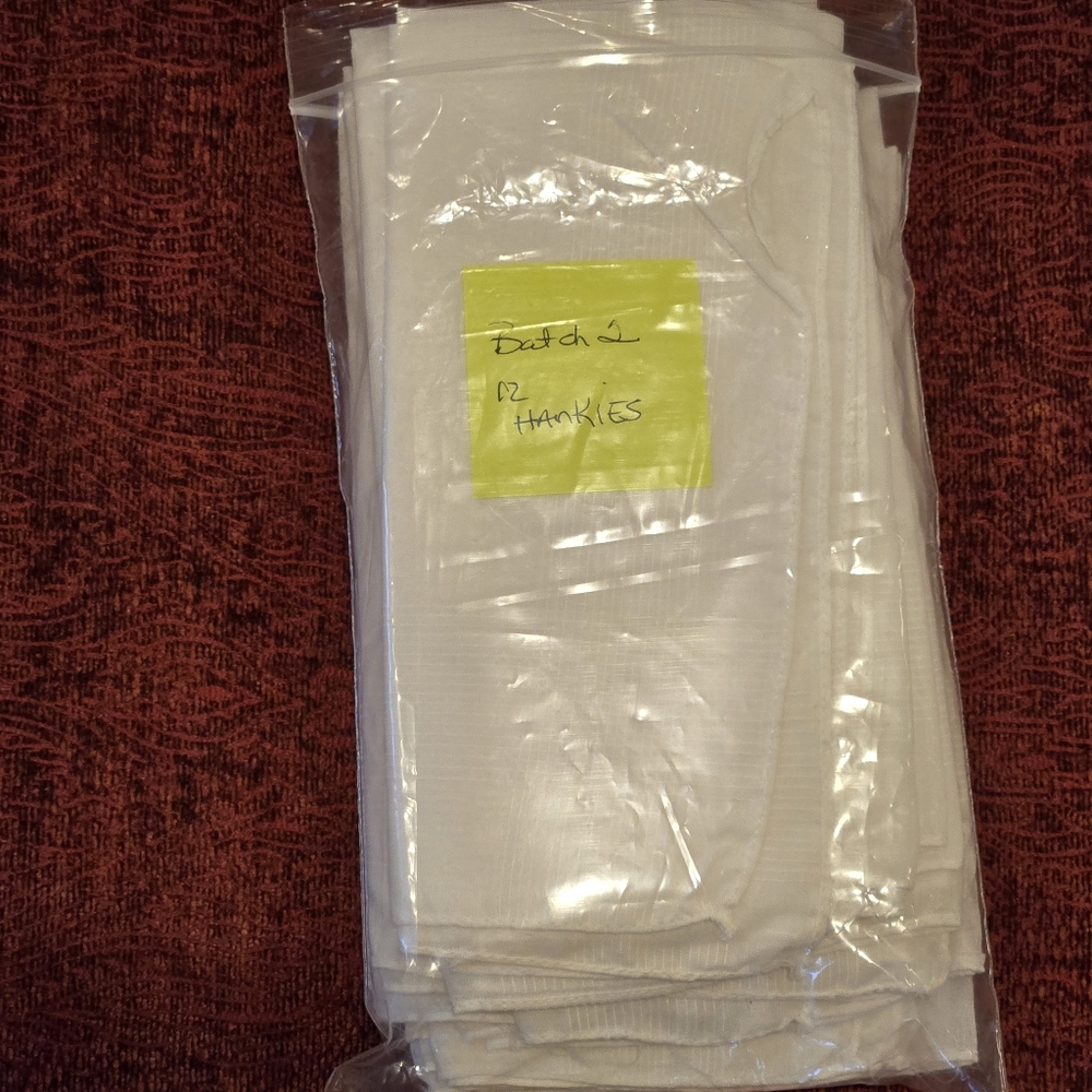 🧺 Lot of 12 Vintage Men’s Handkerchiefs – 16" x 15", White Cotton - Picture 10 of 12